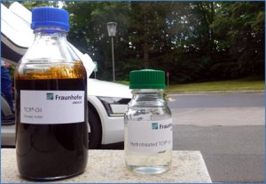 Samples of TCR®-Oil from sewage sludge and upgraded TCR®-Oil at the second consortium meeting, 25 June 2018, Fraunhofer UMSICHT, Sulzbach-Rosenberg.